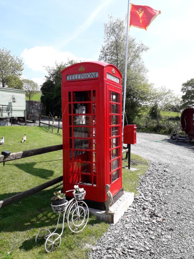 Ruby Shepherds Hut Sleeps 4 Rhayader Bagian luar foto